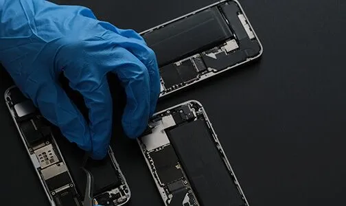 CMP21_Phone-Battery-Glue_2